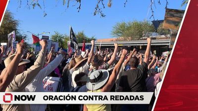 Religiosas oran frente a edificio federal contra redadas