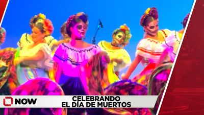 Celebrando el Día de Muertos