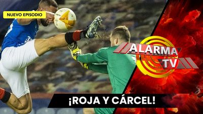 Patada voladora, tarjeta roja y cárcel.