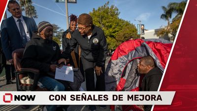 Karen Bass y su Lucha Contra la Indigencia