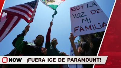 Manifestantes Buscan Sacar a ICE de Paramount