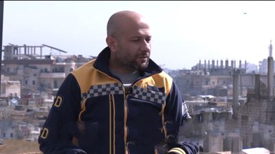 لقاء خاص مع رائد الصالح مدير الخوذ البيضاء.. عام على الزلزال