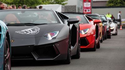 Rallye de supercarros na Alemanha