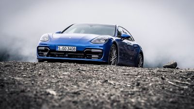 Porsche Panamera 4 e-hybrid