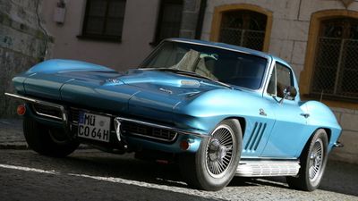 Chevrolet Corvette C2 Stingray - DER Amerikanische Sportwagen