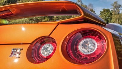 Nissan GT-R - Spitzname: Godzilla