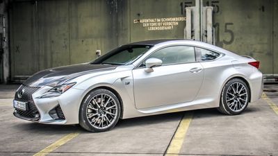 Extravaganz trifft auf V8 im Lexus RC-F