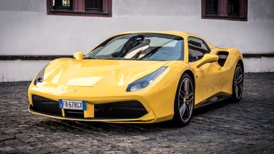 Tradition trifft auf Moderne: Der Ferrari 488 Spider