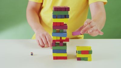 Color jenga