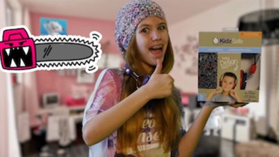 Taydyn tries on Kidzsafe Headphones...and Loves Them!